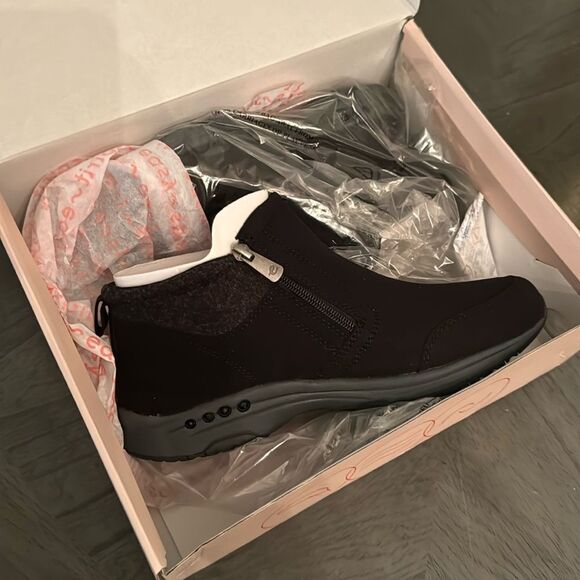 Easy Spirit Women's TShuffle Ankle Bootie - Picture 2 of 7